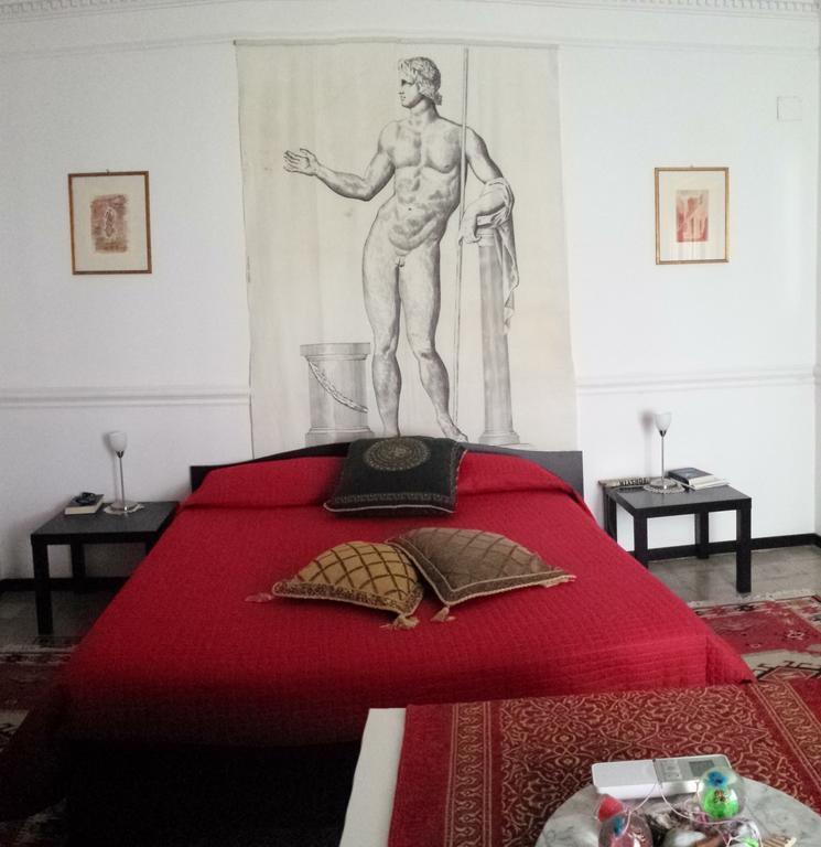 B&B Degli Ottimati Ρέτζιο ντι Καλάμπρια Δωμάτιο φωτογραφία